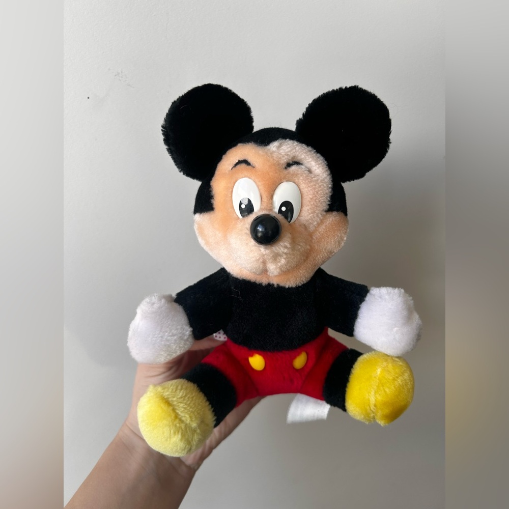 Disney vintage Mickey Mouse plush‎
